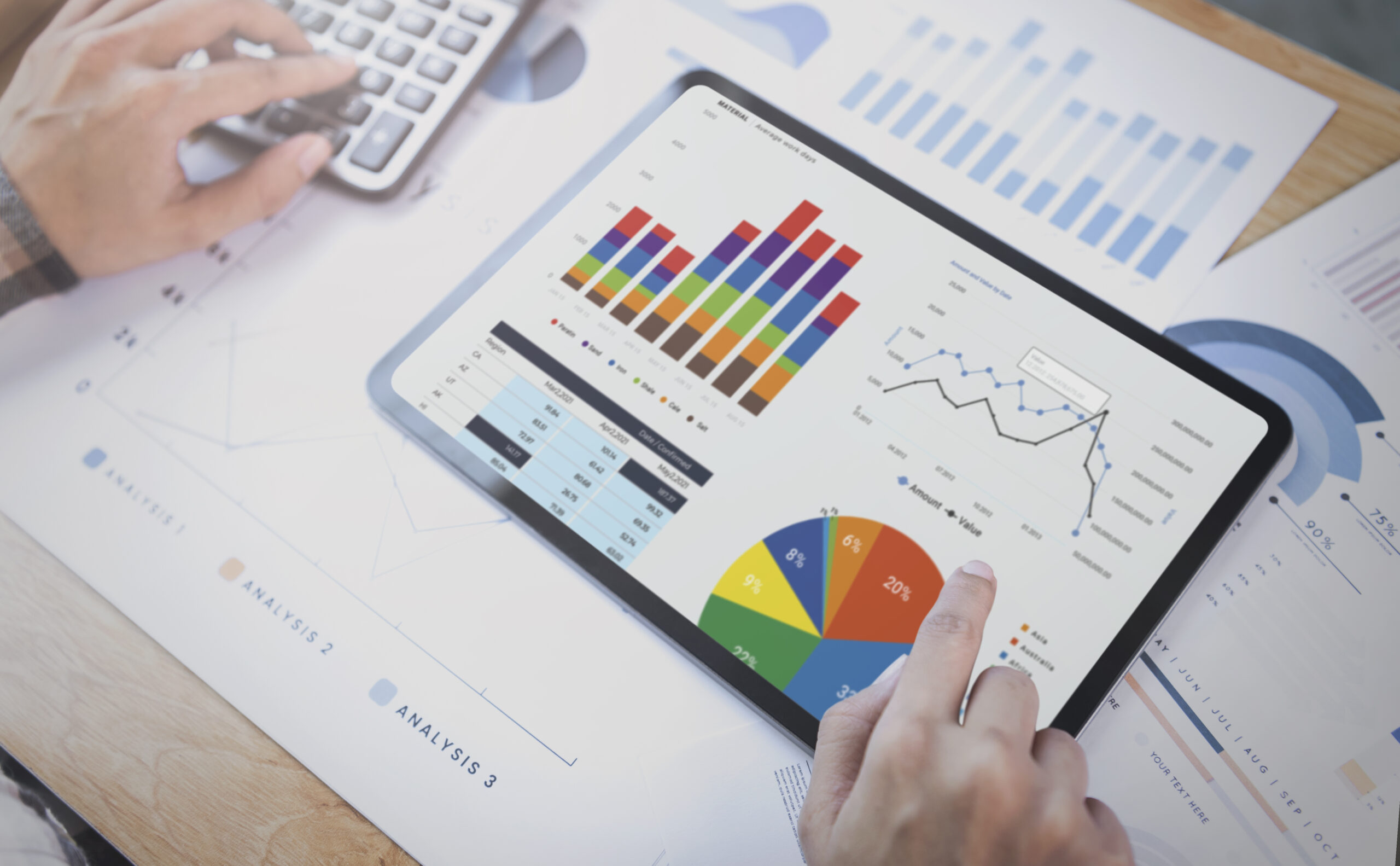 Importance and Benefits of Business Intelligence in Organizations