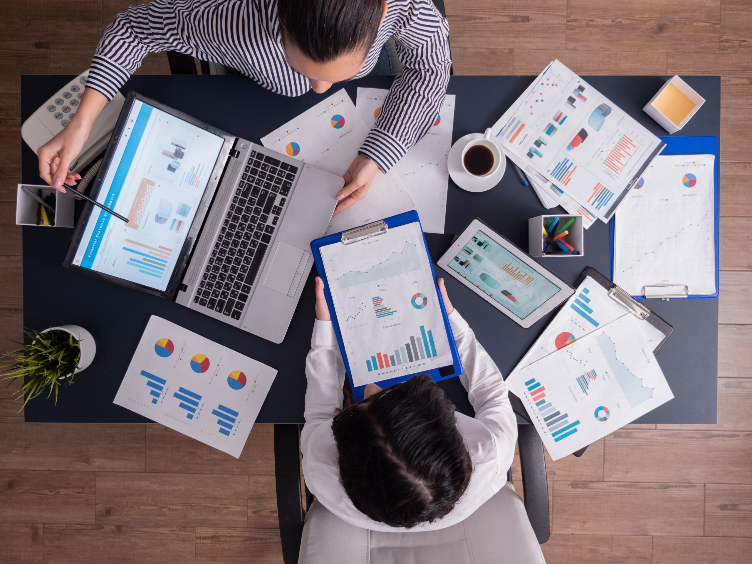 Measuring Success in Agile Projects: Metrics and KPIs